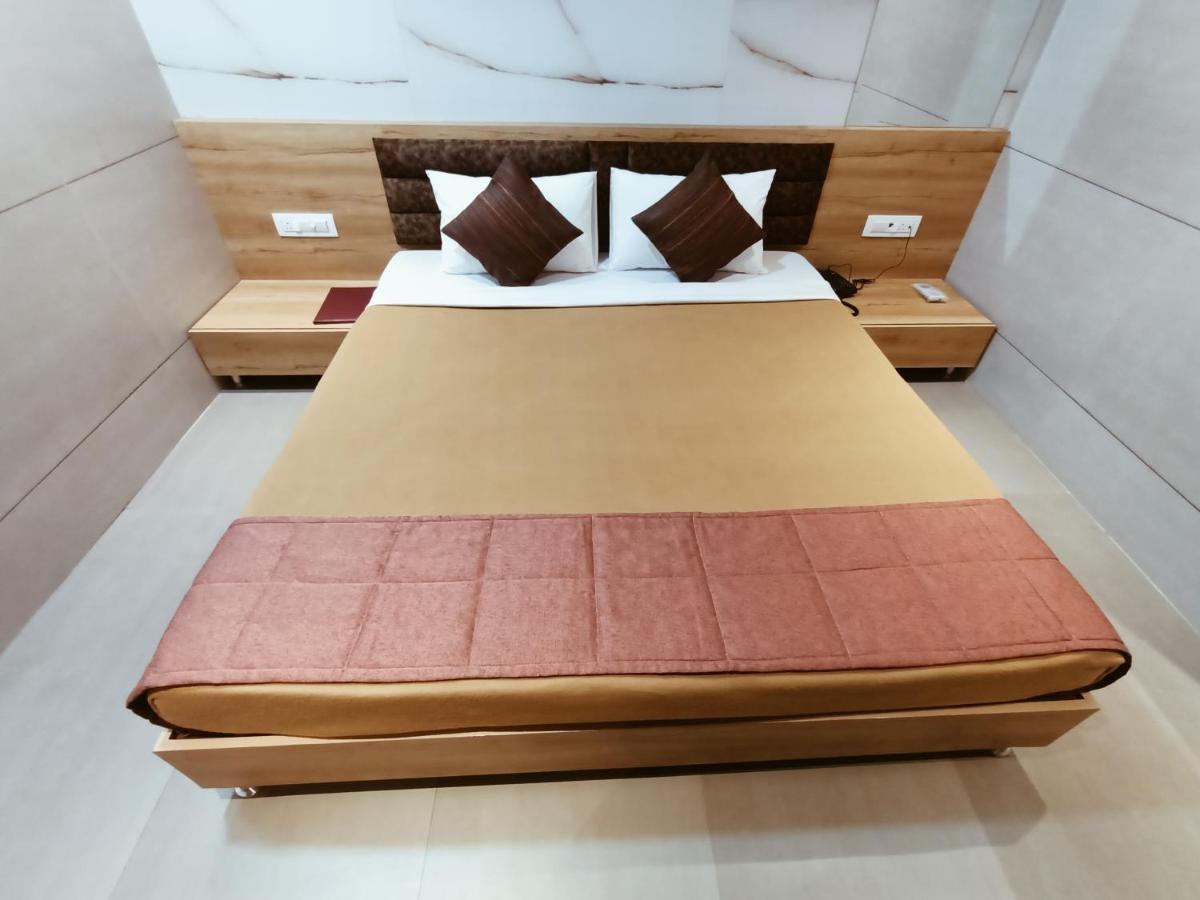 Hotel Prasad Nx Mumbai Eksteriør bilde