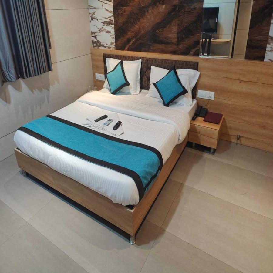 Hotel Prasad Nx Mumbai Eksteriør bilde